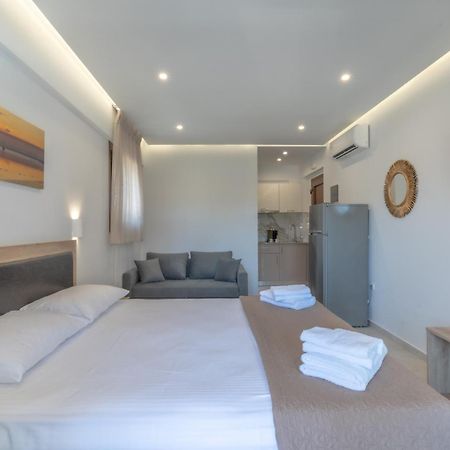 Sunshine Rooms And Suites เนอาวรัสนา ภายนอก รูปภาพ