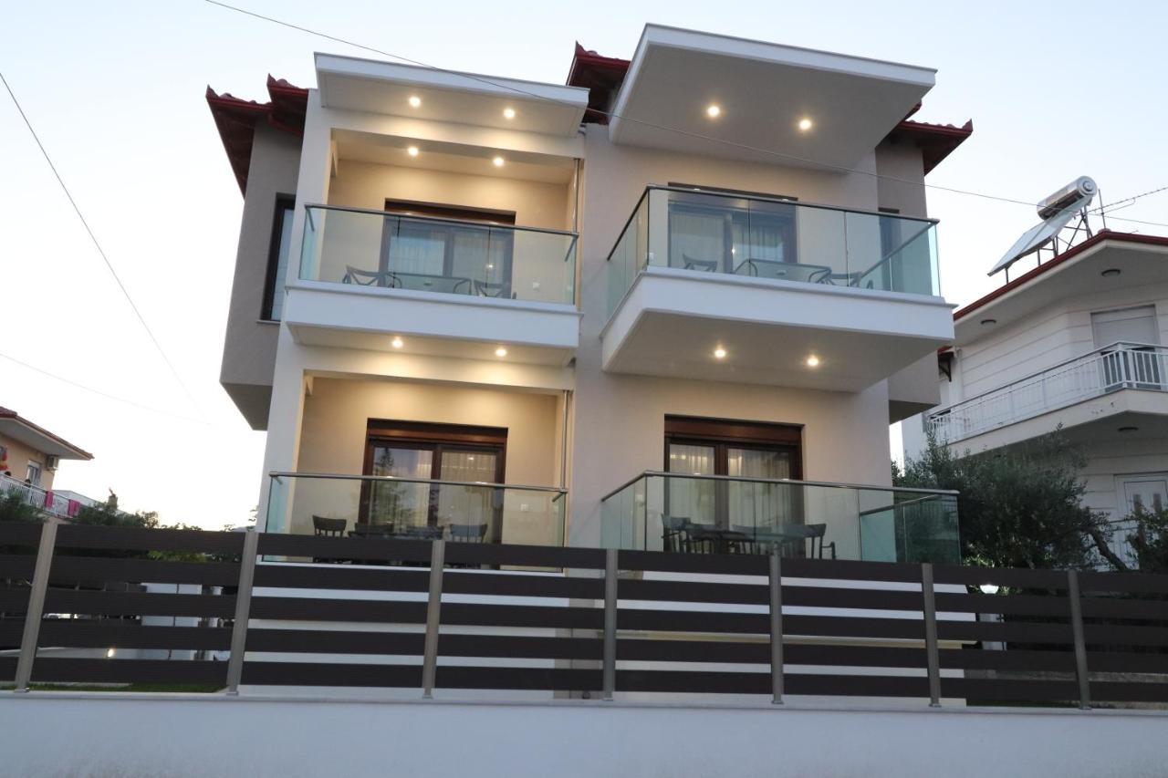 Sunshine Rooms And Suites เนอาวรัสนา ภายนอก รูปภาพ