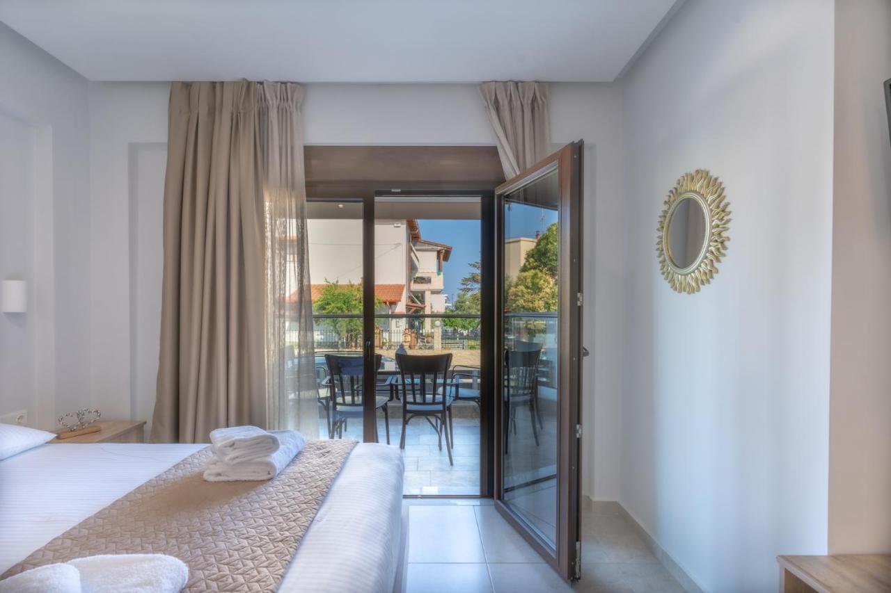 Sunshine Rooms And Suites เนอาวรัสนา ภายนอก รูปภาพ